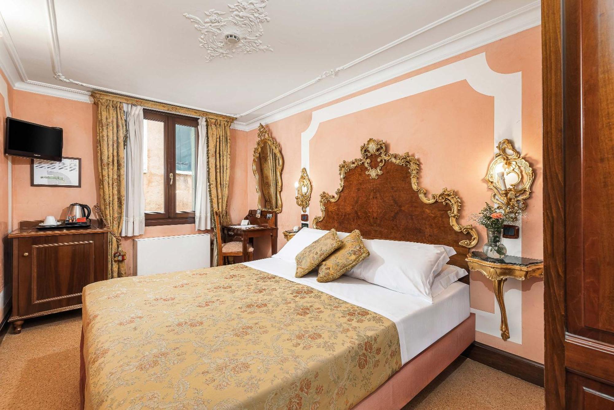 Hotel San Moise Венеція Екстер'єр фото