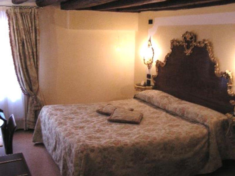 Hotel San Moise Венеція Екстер'єр фото