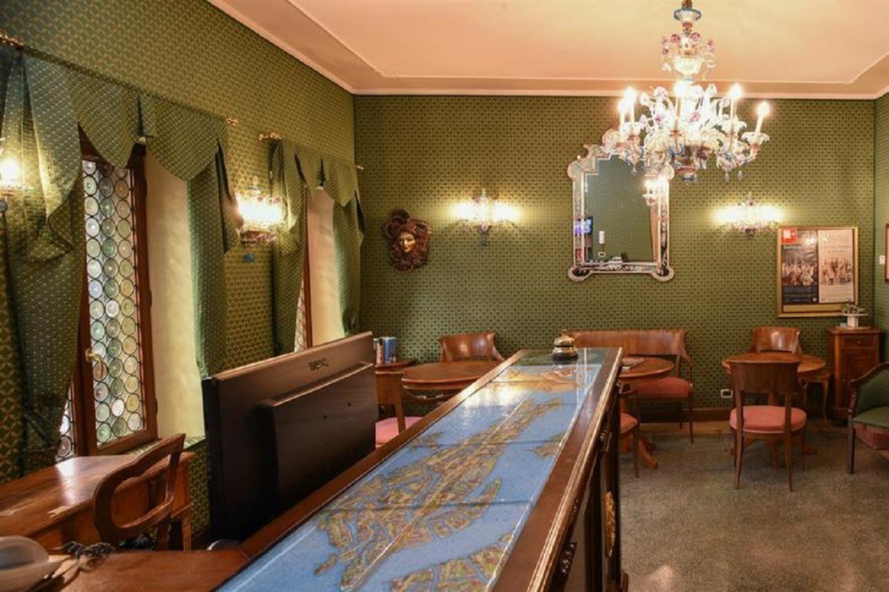 Hotel San Moise Венеція Екстер'єр фото